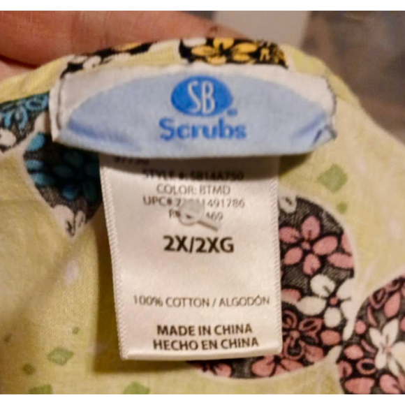 SB Scrubs Women's 2X Plus Size Butterfly Print Mock Wrap Scrub Top (JC196) - Picture 3 of 5